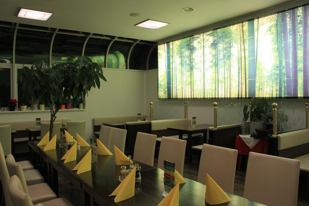 Pension & Restaurant Tsingdao Hörbranz Exterior foto